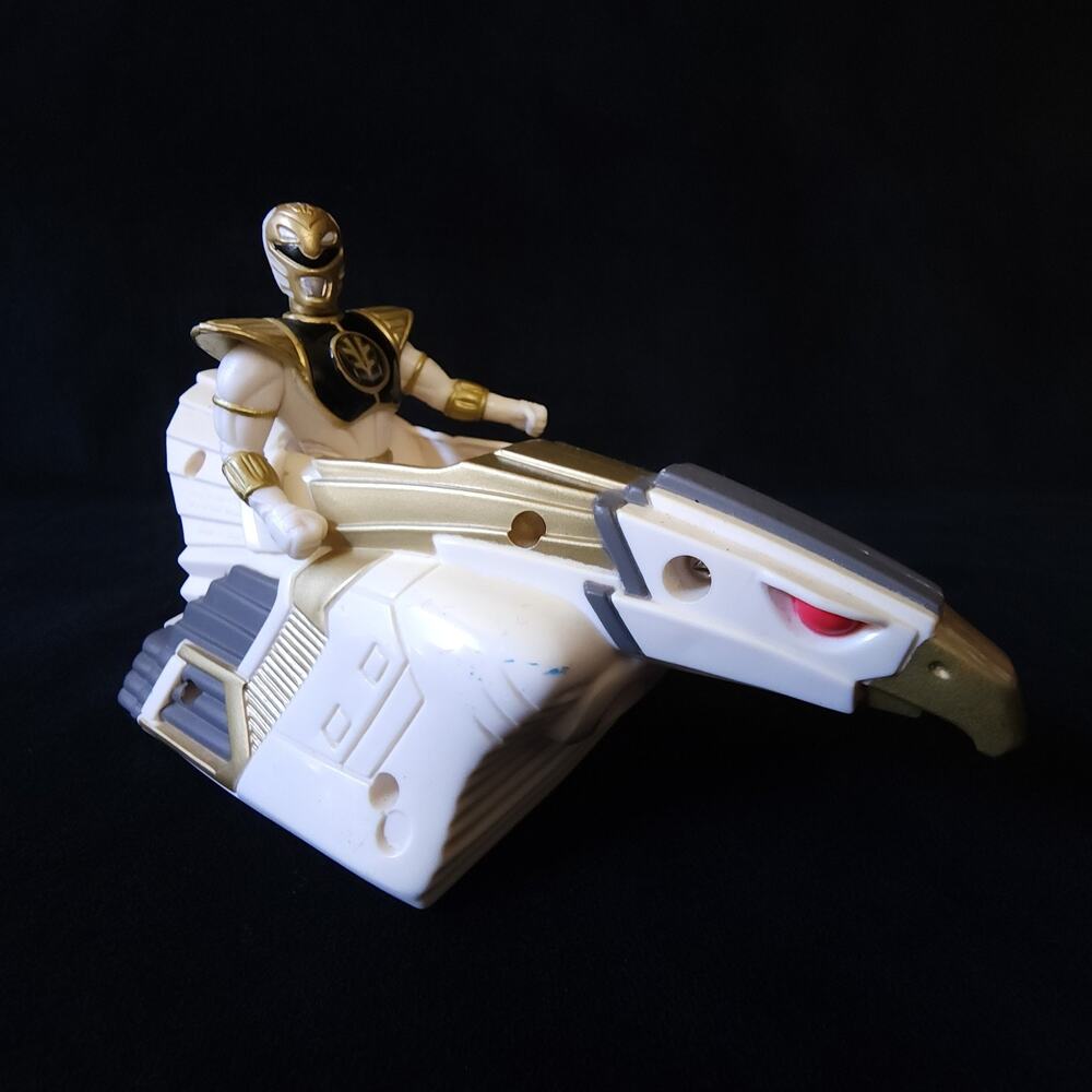 Vintage 1995 Saban Power Rangers Gem Gold Ranger White Eagle Car Falcon Vehicle